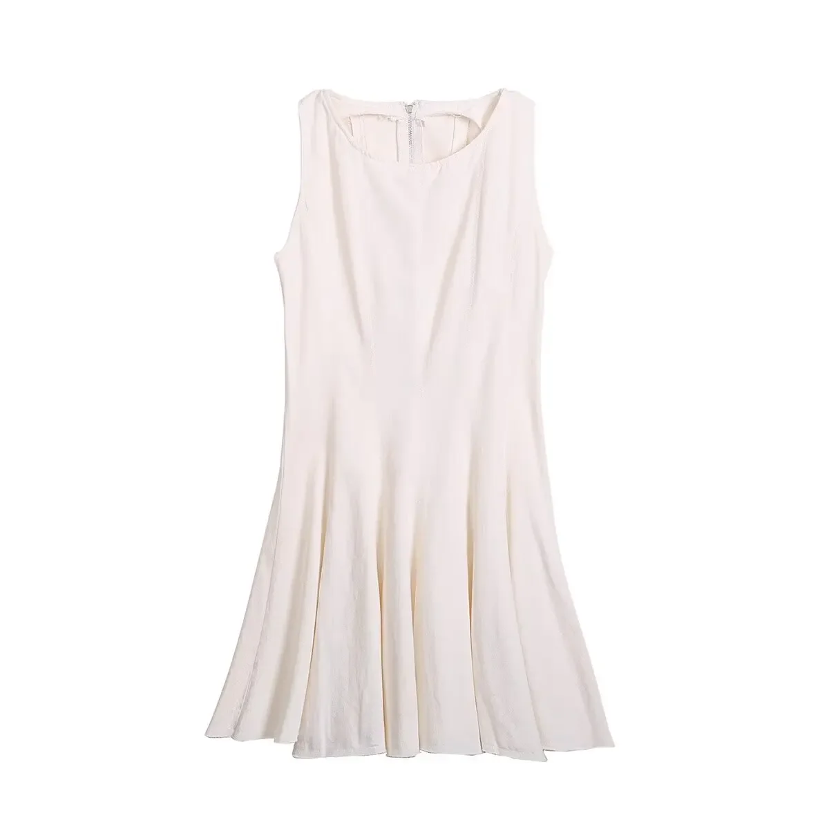 Женское мини-платье без рукавов с оборками и круглым вырезом