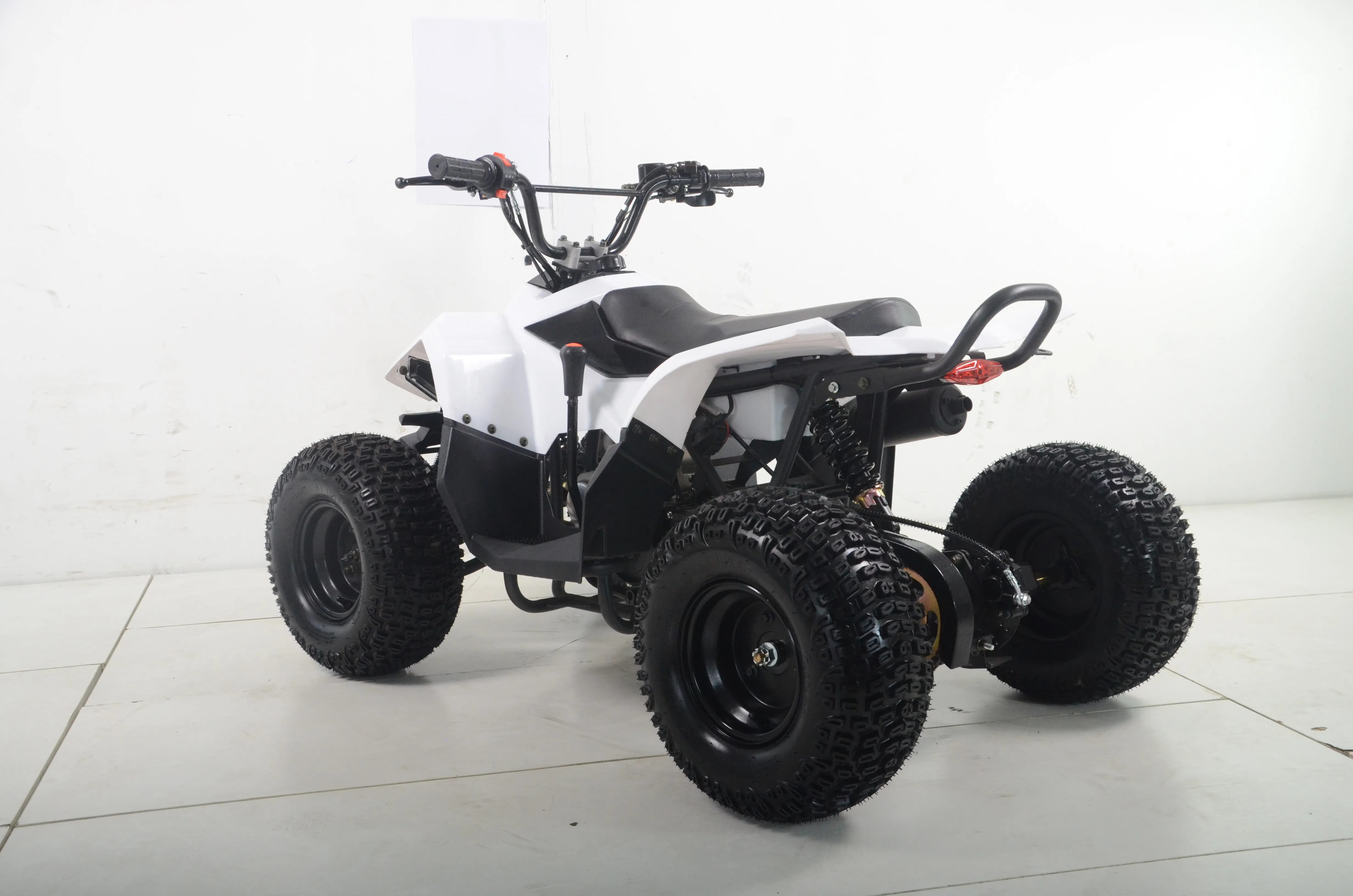 Электрический квадроцикл 110cc 4X4 Электромобиль четырехколесный велосипед 4-х
