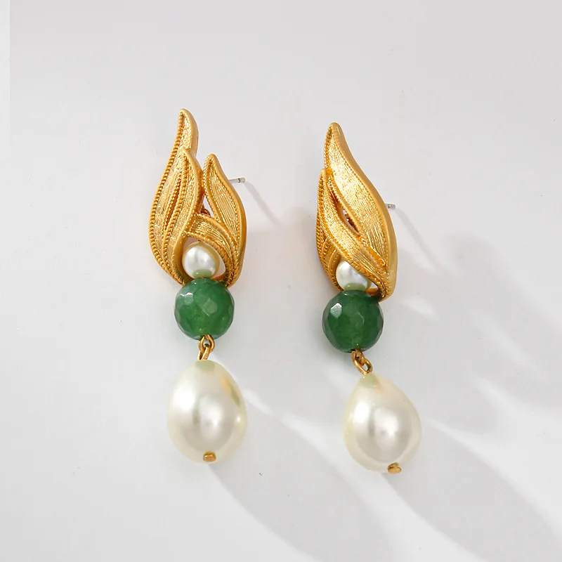 

Vintage Pearl Stone Gold Plated Flame Earrings