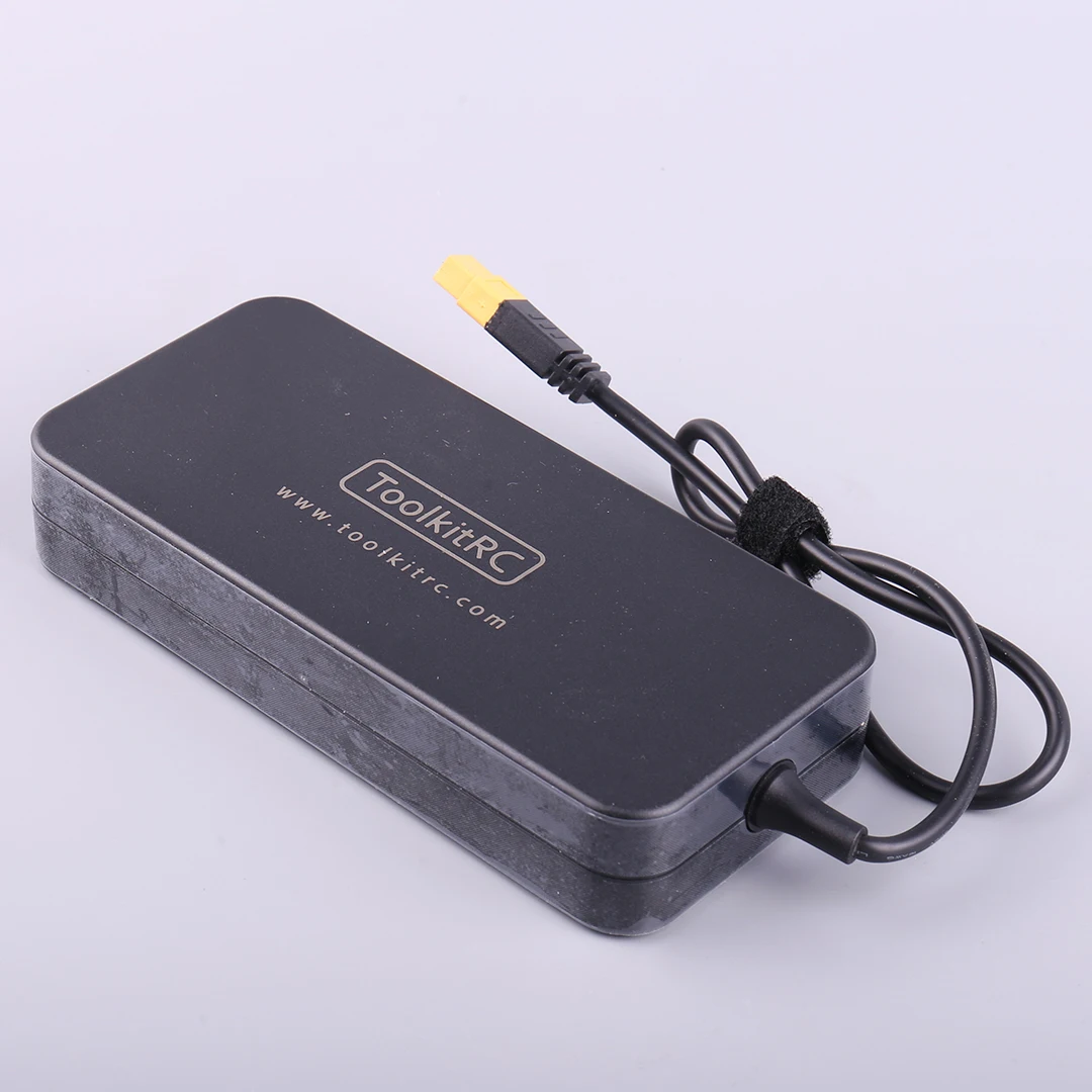 Фото Зарядное устройство ToolKitRC ADP200 200W 4A, блок питания DC19.5V 10.3A с выходным адаптером XT60 для зарядных устройств RC ISDT GTPower HotRC SkyRC №4