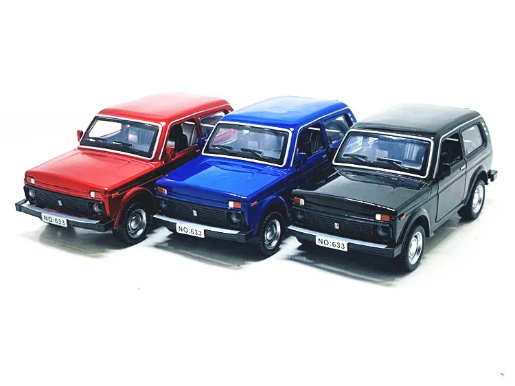 

Литая 1:32 модель автомобиля из сплава Lada Niva Jeep, миниатюрная металлическая ретро-модель, Классическая коллекция, новый подарок для мальчика Hottoys