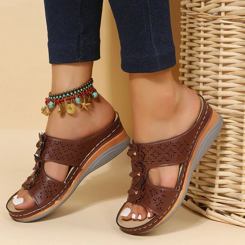 Summer Women's Slippers Platform Sandals Beach Hollow Out Shoes for Women 2023 Lightweight Wedge Flip Flops Sandales Femmes été