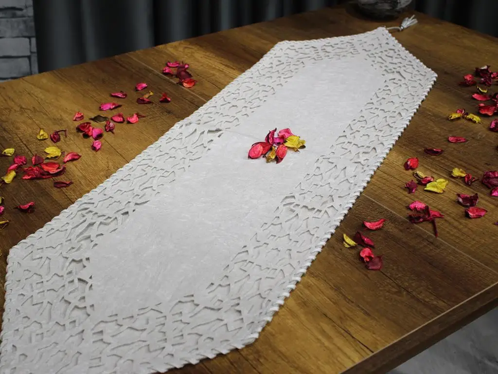 

Land Of dowry Seljuk Velvet Double Layer Runner Beige