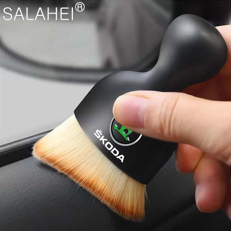 

1PC New Car Interior Cleaning Soft Brush For Skoda Octavia2 A7 A5 Fabia Rapid Superb Yeti Auto Detailing Clean Tools Maintenance