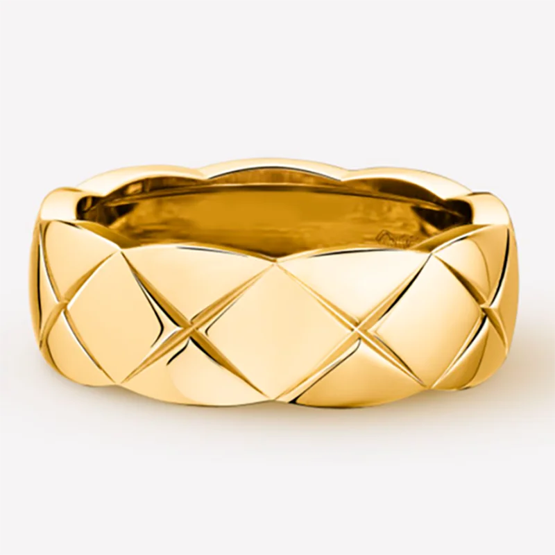 

The latest European and American style luxury ring with box is the first choice for gift