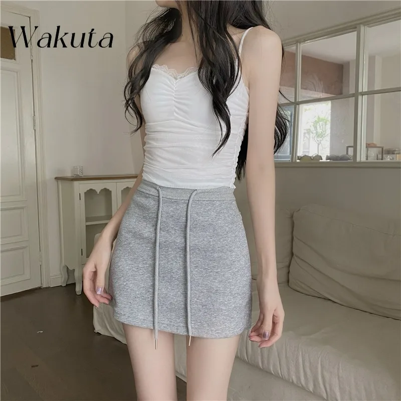 Нежная стильная кружевная внутренняя часть WAKUTA с небольшими бретельками Майки