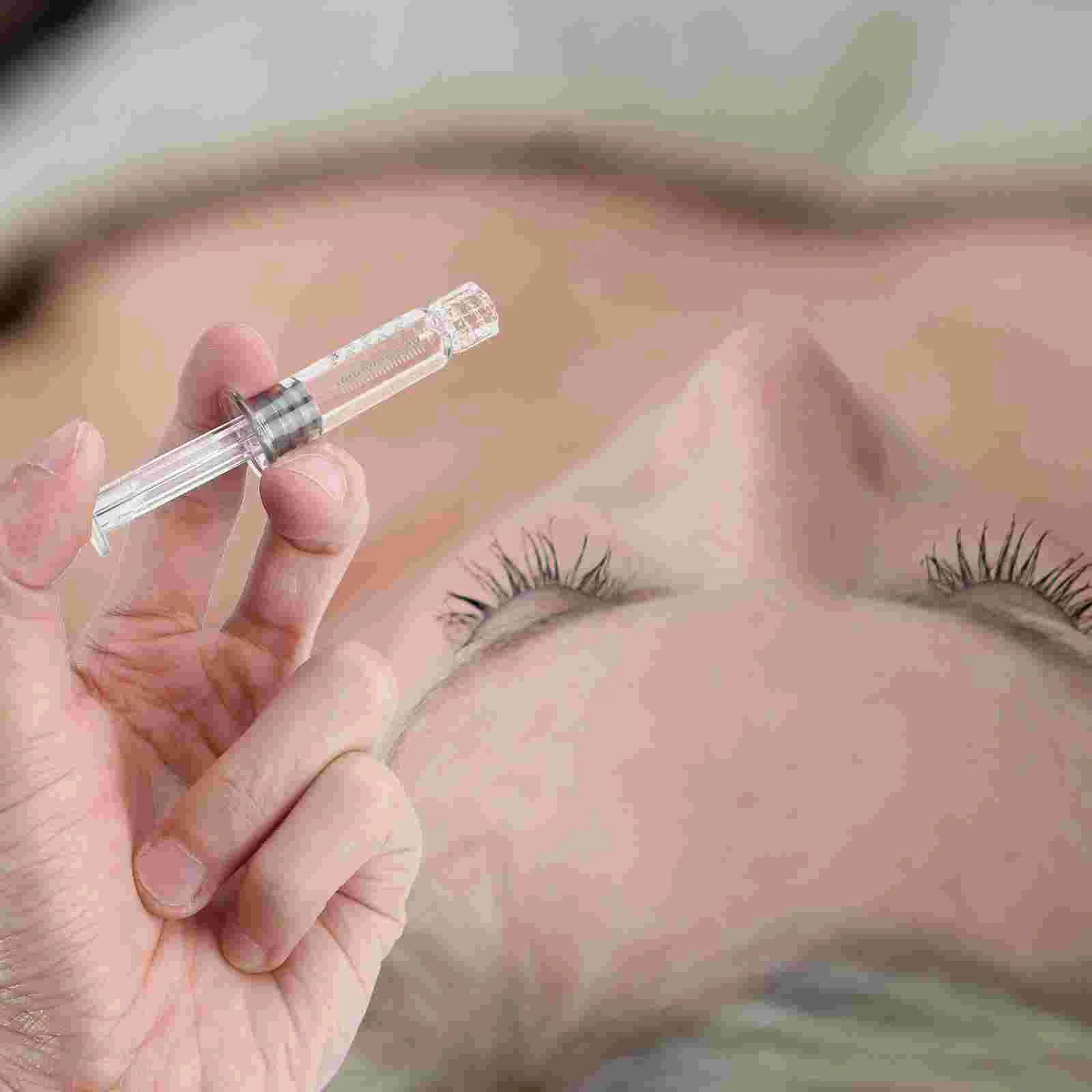 Рисунок 3 - Одноразовые шприцы