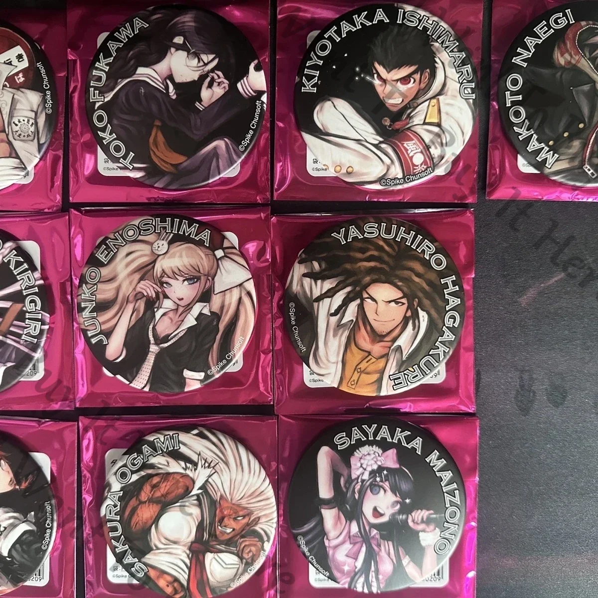 Фото Оригинальный аниме-значок/эмблема Danganronpa с персонажами Тогами Бякуя, Токо Фукава, Майзоно Саяка, Кувата Леон, Асахина Аои, подарок для косплея №2