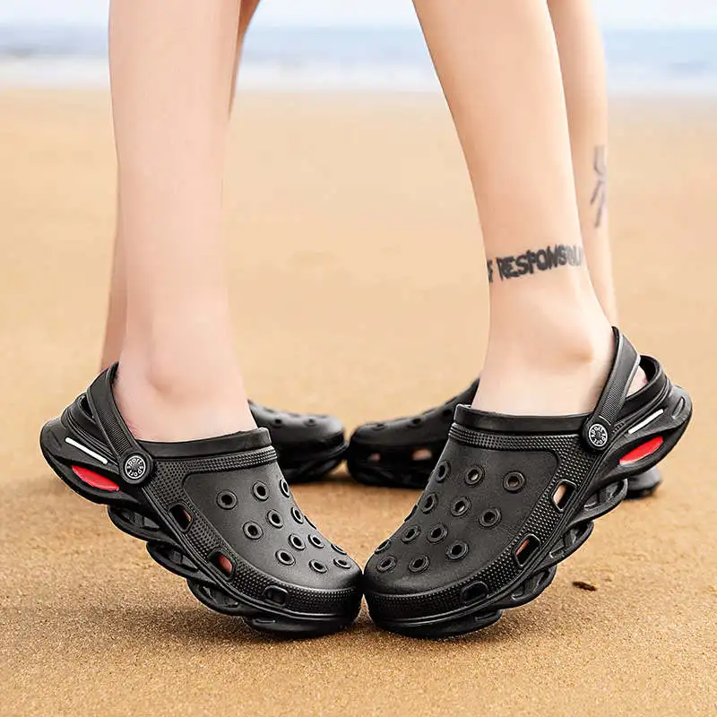 

Bots Poop Slippers Designer Luxury 2022 Flip Flops Men Rubber Soles Man Sneaker Massive Soles Platform Sandals Lacing Tennis