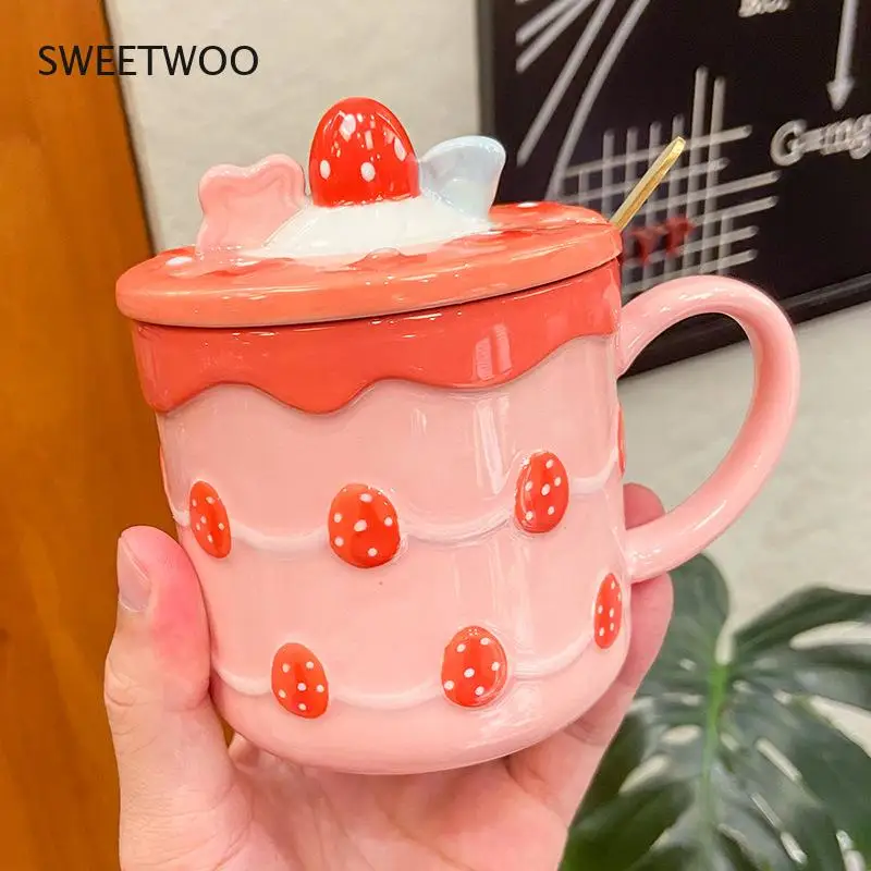 Креативная керамическая кружка в виде клубники для кофе с милыми конфетами