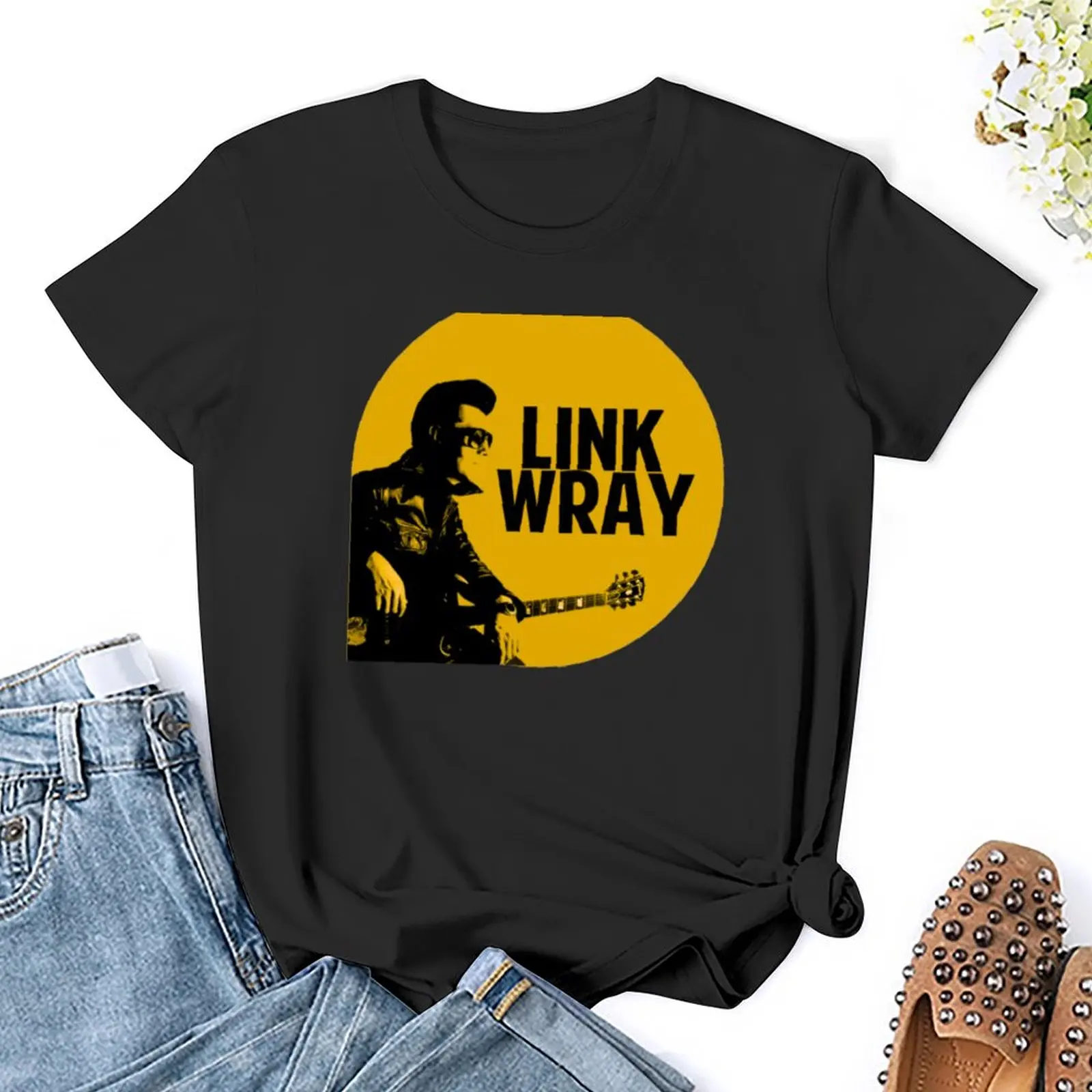 Женская футболка из натуральной кожи