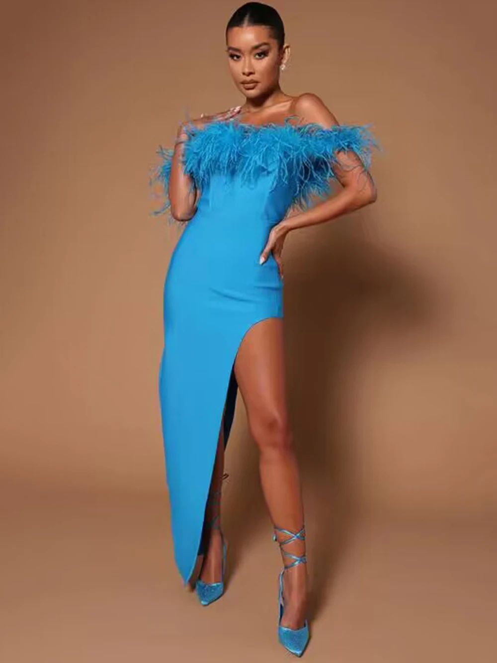 

2023 Сексуальное Женское небесно-голубое платье без рукавов, без бретелек, с перьями, Бандажное асимметричное Макси-облегающее платье знаменитости, Клубное блестящее вечернее платье
