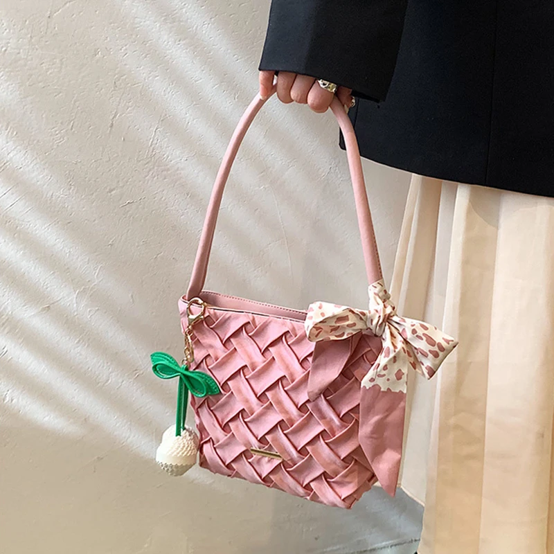 

Small Braided Small Shoulder Bags For Women Tote 2022 Summer Designer Brand Side Bag Female Luxury Handbags and Purses 2022 New