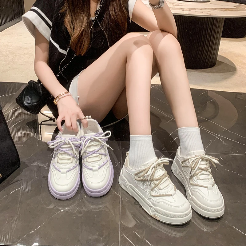 

Женская спортивная обувь на толстой подошве, однотонная удобная повседневная спортивная обувь с перекрестными ремешками, лето-осень 2023