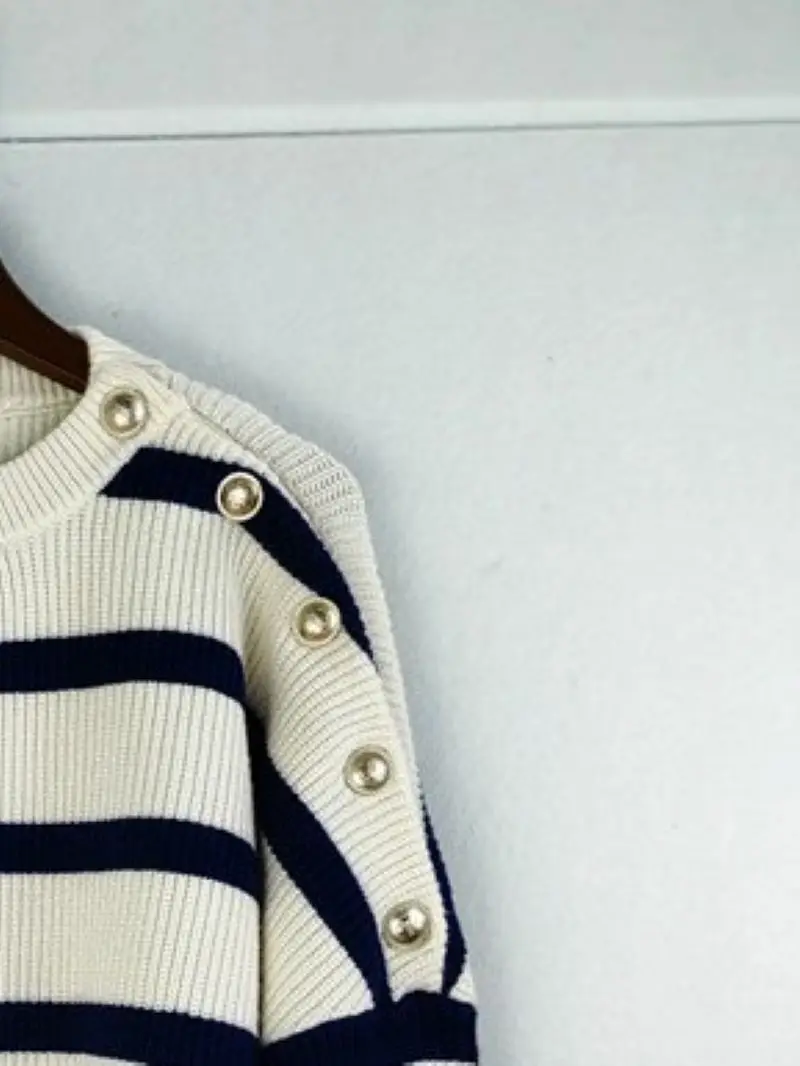 

Women Sweater Knitted Striped Color Contrast O-Neck Button Casual Autumn Winter Pullover