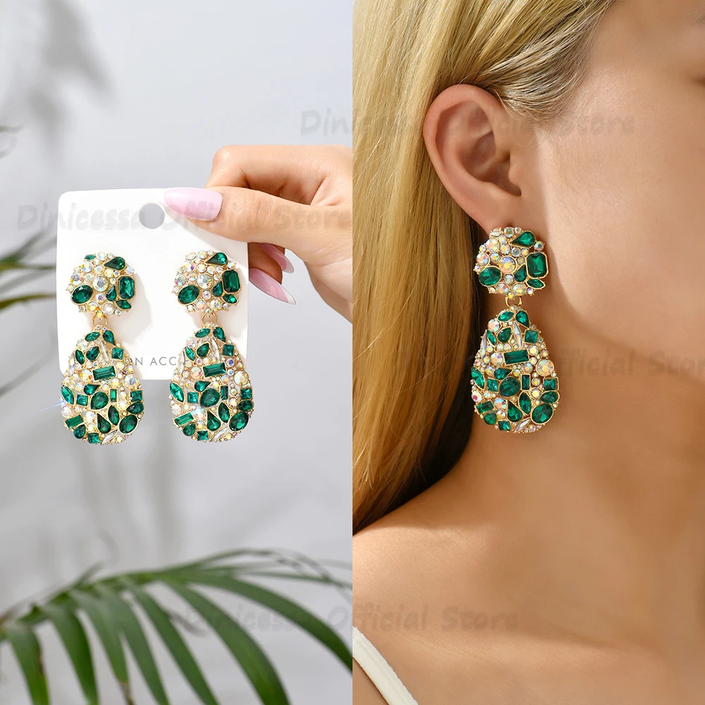 Женские серьги-подвески с яркими кристаллами