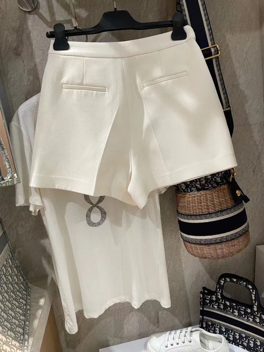 2023 Spring and Summer New Button Double Pocket Wide Leg Casual Shorts Solid Color High Waist Fashion All-Matching Short Pants