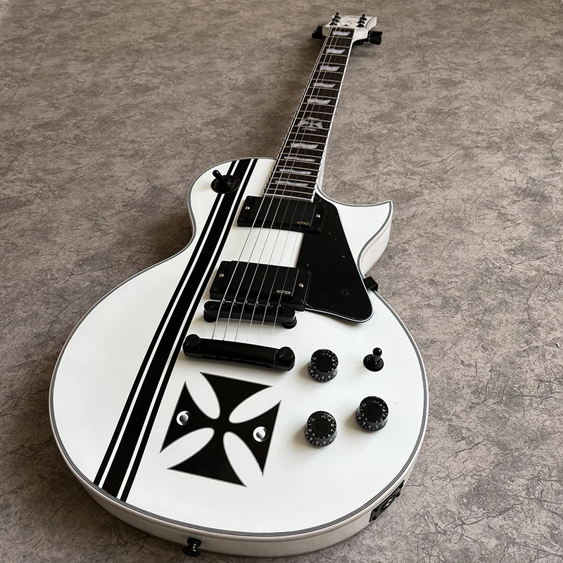 

Active pickup electric guitar, original mahogany, quality accessories, variable timbre, free delivery home.