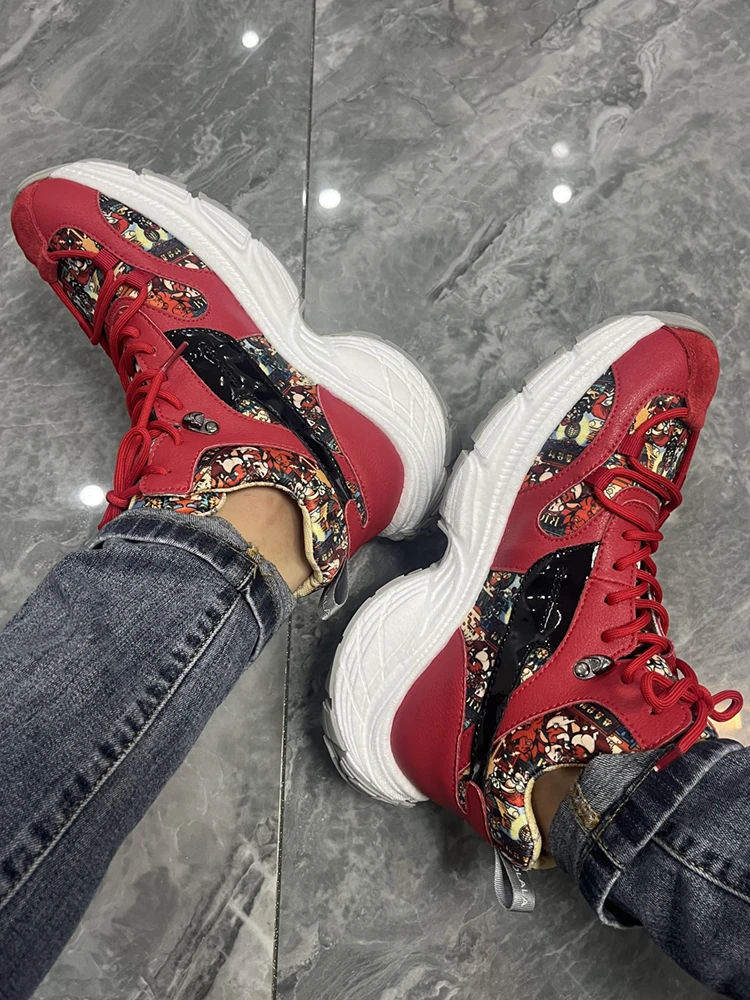 Красные легкие кроссовки из натуральной кожи с принтом 2024 осень и зима модные на