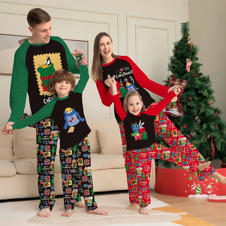 Рождественская Пижама с мультяшным аниме-принтом 2024 подходящие наряды для всей