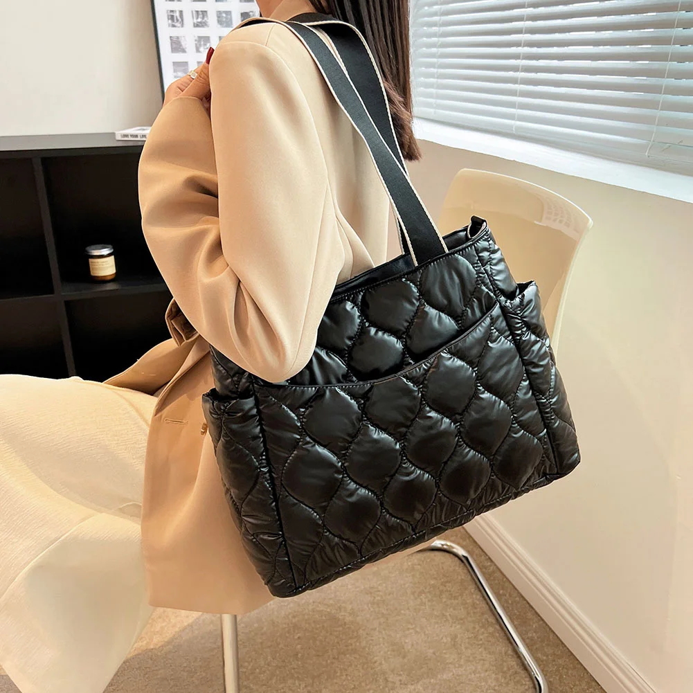 

Fashion Women 's Bag Large Capacity Autumn Winter Ladies Padded Cotton Shoulder Crossbody Bag Travel Brand Designer Handbags