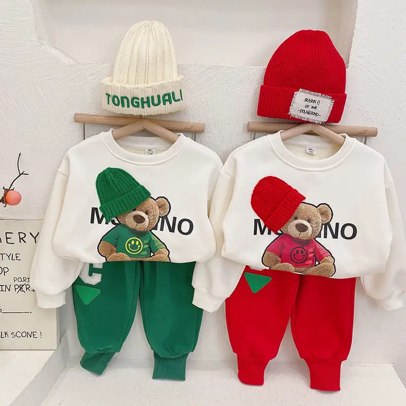 

Повседневные зимние комплекты одежды для мальчиков и девочек в Корейском стиле детские трехмерные свободные топы и брюки комплект из двух ...