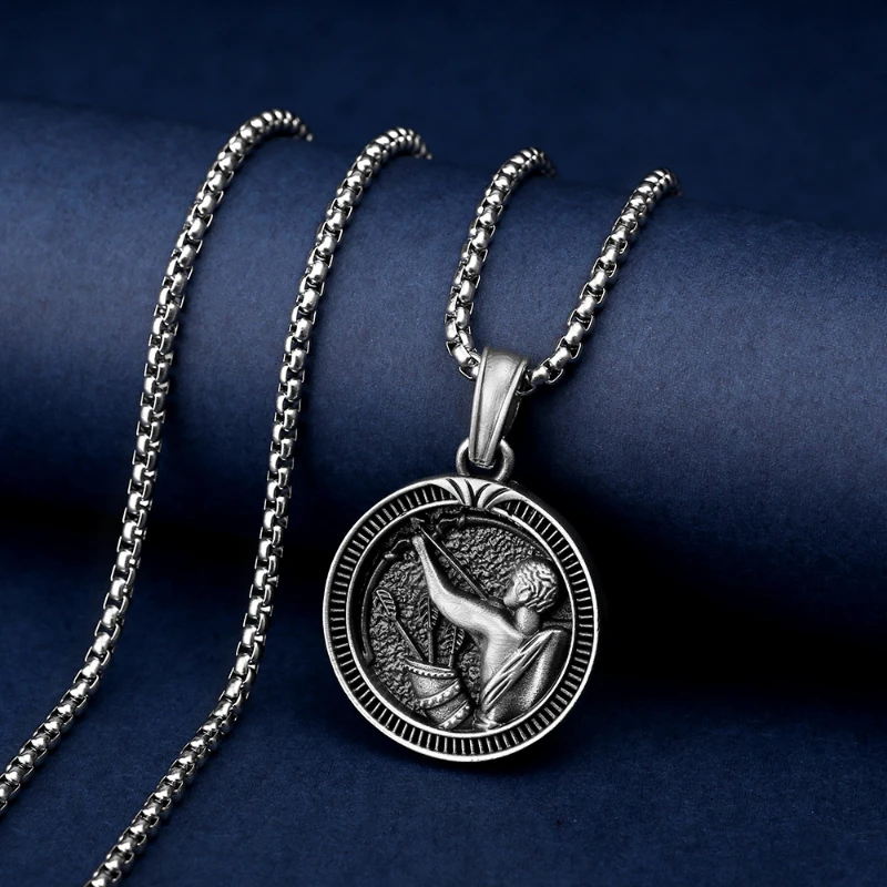 

Hip Hop Rock Punk Retro Necklace Jewelry Sagittarius ins Trendy Fashion Domineering Tin Alloy Material Titanium steel