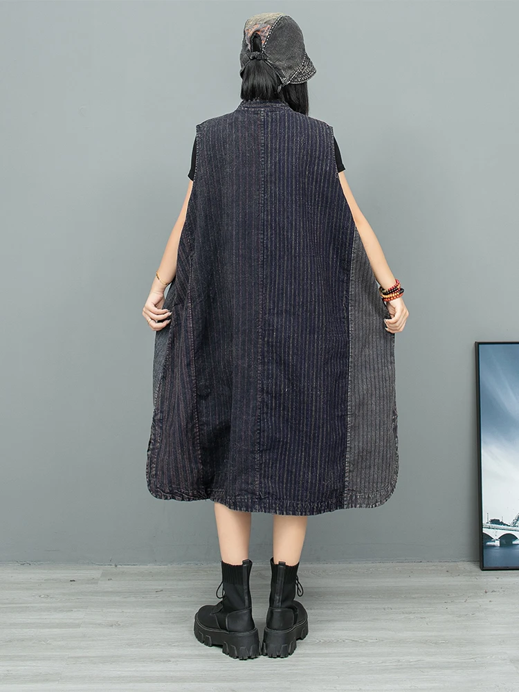 Платье на пуговицах из старой ткани с цветочной вышивкой ручной работы