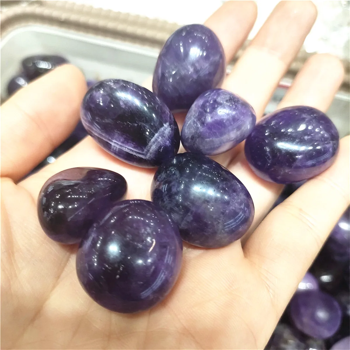 

7 шт., натуральные камни с фиолетовым аметистом и минералами