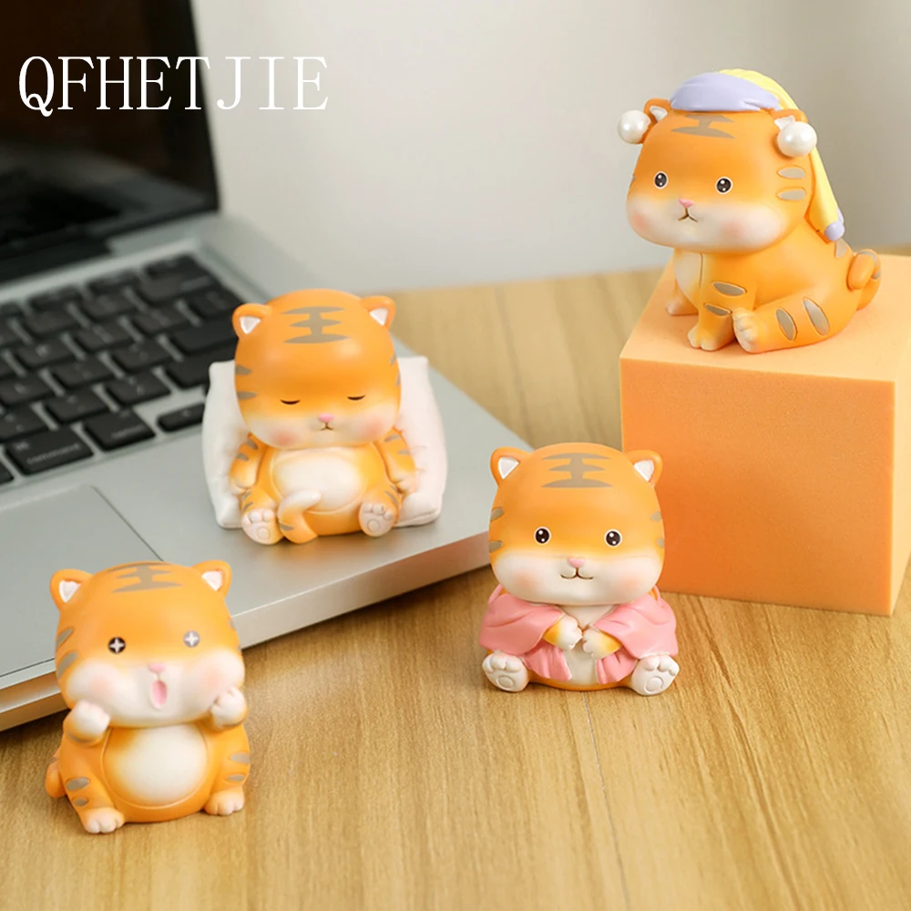 

QFHETJIE 2022 Car Ornaments Personalized Resin Cute Little Tiger Car Ornament Auto Decoration Interior Accesories Free Shipping