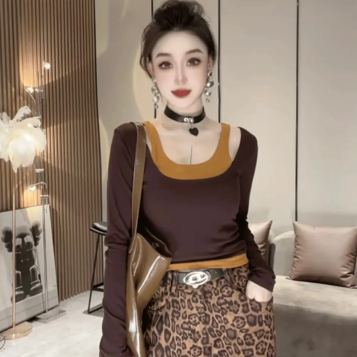 Осенняя футболка с длинными рукавами и цветными блоками 2024 состоящая из двух