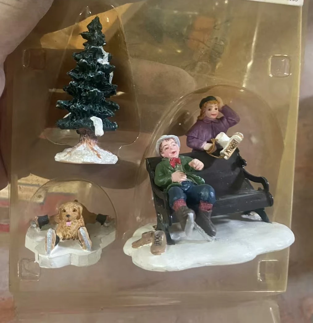 

Фигурка из смолы, песочный стол