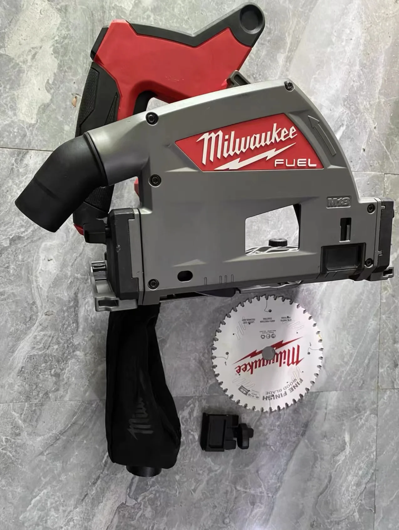 

Milwaukee 2831-20 M18 FUEL 18V 6-1/2" Cordless Plunge Track Saw - Bare Tool，SECOND HAND