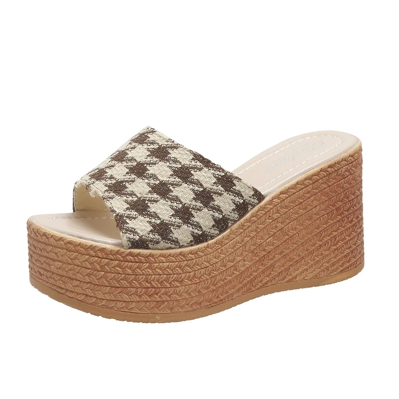 

New large women's slippers fashion slope heel plush comfortable breathable sexy casual sandals women's shoes