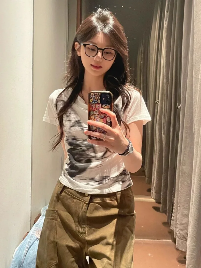 Женская футболка с коротким рукавом круглым вырезом и бантом