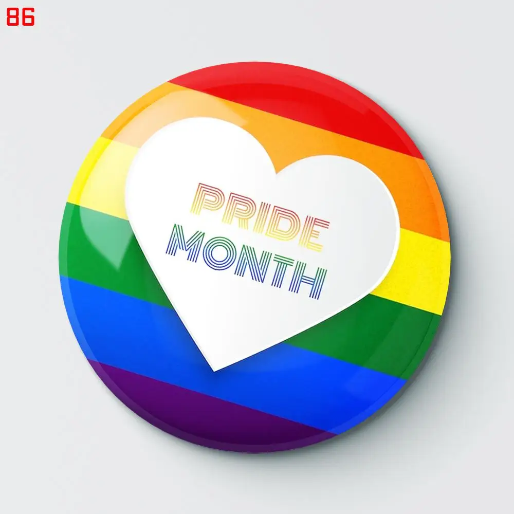 

Модные броши-булавки на пуговицах PRIDE year 00086
