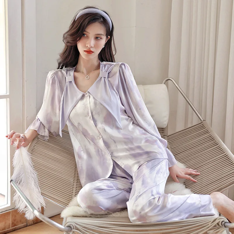 Spring and Autumn New Pajamas for Women's Long-sleeved Suit Cute Home Service Comfortable and Breathable Loungewear with V-neck