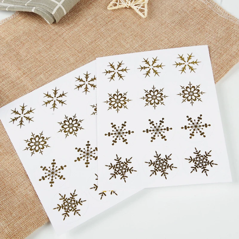 

120pcs hot golden DIY transparent snowflake sealing sticker Envelope Box Packing Label Christmas Sealing Stickers