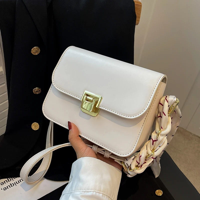 

Hot Selling women's Bags Summer 2022 New high-quality Texture Messenger Bag Shoulder Bag Armpit Small Square Bag