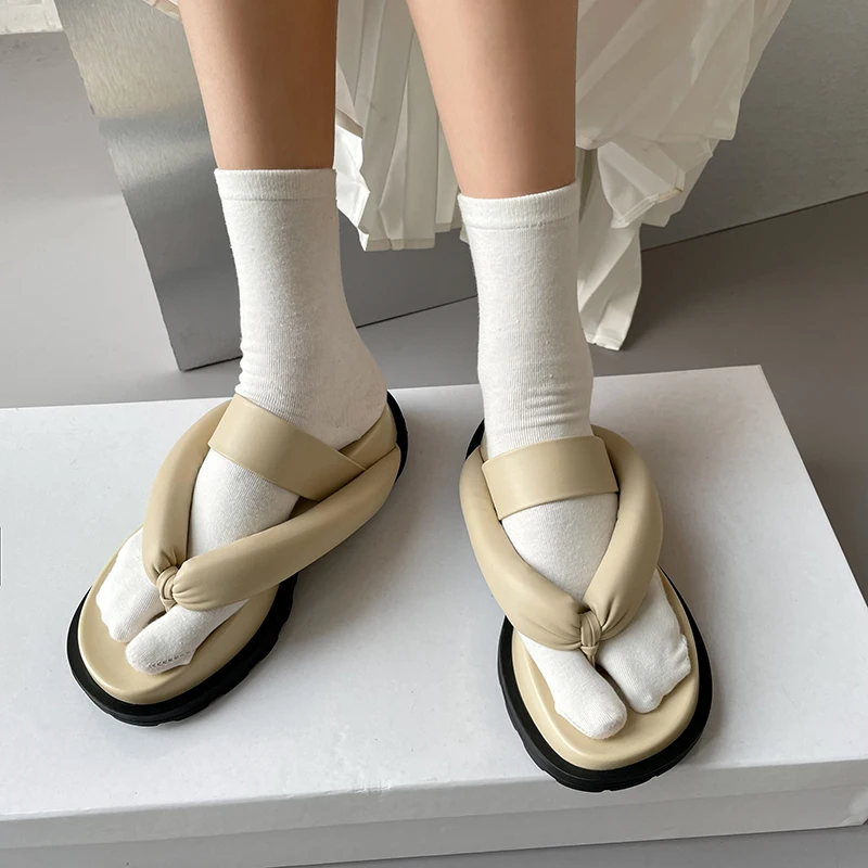 

Real Leather Western Style Thick Bottom Women Flip Flops 2022 Summer New Woman Med Heels Shoes Fashion Ladies Outdoor Slippers