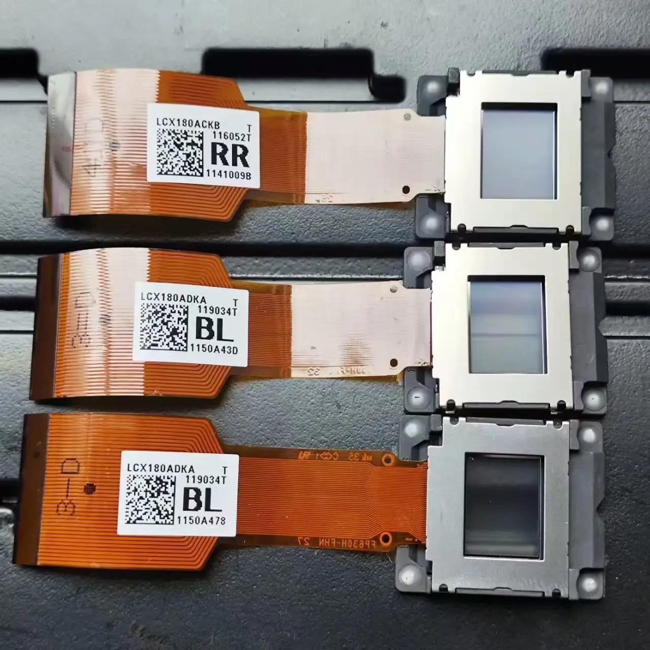 Фото Призменная панель LCD для проекторов LCX111 LCX124 LCX101 LCX102 LCX148 LCX118 LCX173 LCX100 LCX202, запчасти №4
