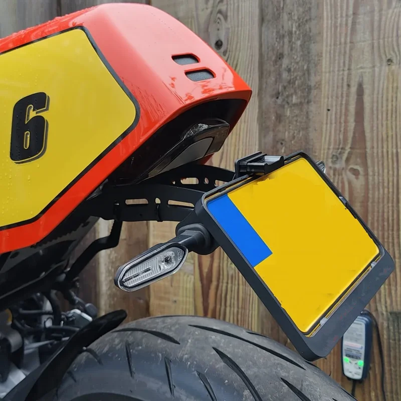 

Motorbike Rear Fender Eliminator License Plate Frame Holder Bracket Tail Tidy w/ LED Light For Yamaha XSR900 XSR 900 2022 2023