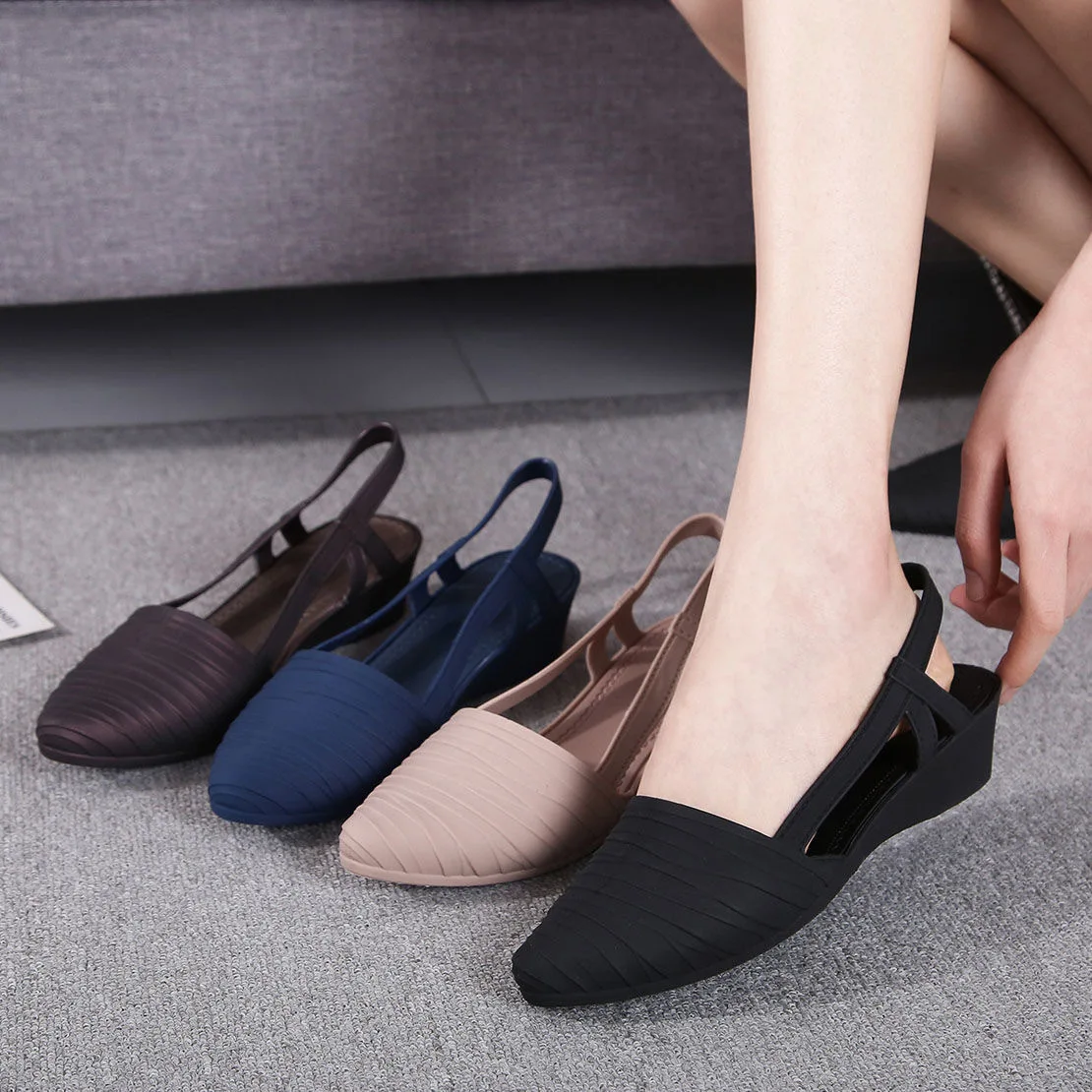 

Новинка 2022, женская обувь, туфли с ремешком на пятке, женские сандалии на танкетке, женская обувь без шнуровки, женские повседневные туфли-ло...