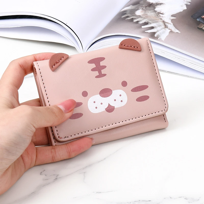 

Women Cute Short Wallet Tiger Print PU Leather Credit Card Holder Girls Student Coin Purse Pouch Female Tri-Fold Hasp Money Clip