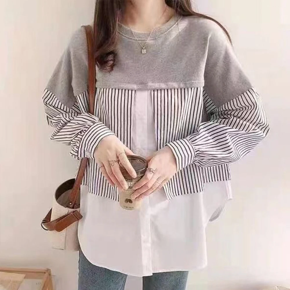 

Korean Ladies Pullover Niche Fake Two-piece Stitching Vertical Strip Shirt Loose Lazy Style Round Neck Long-sleeved Blouse Women