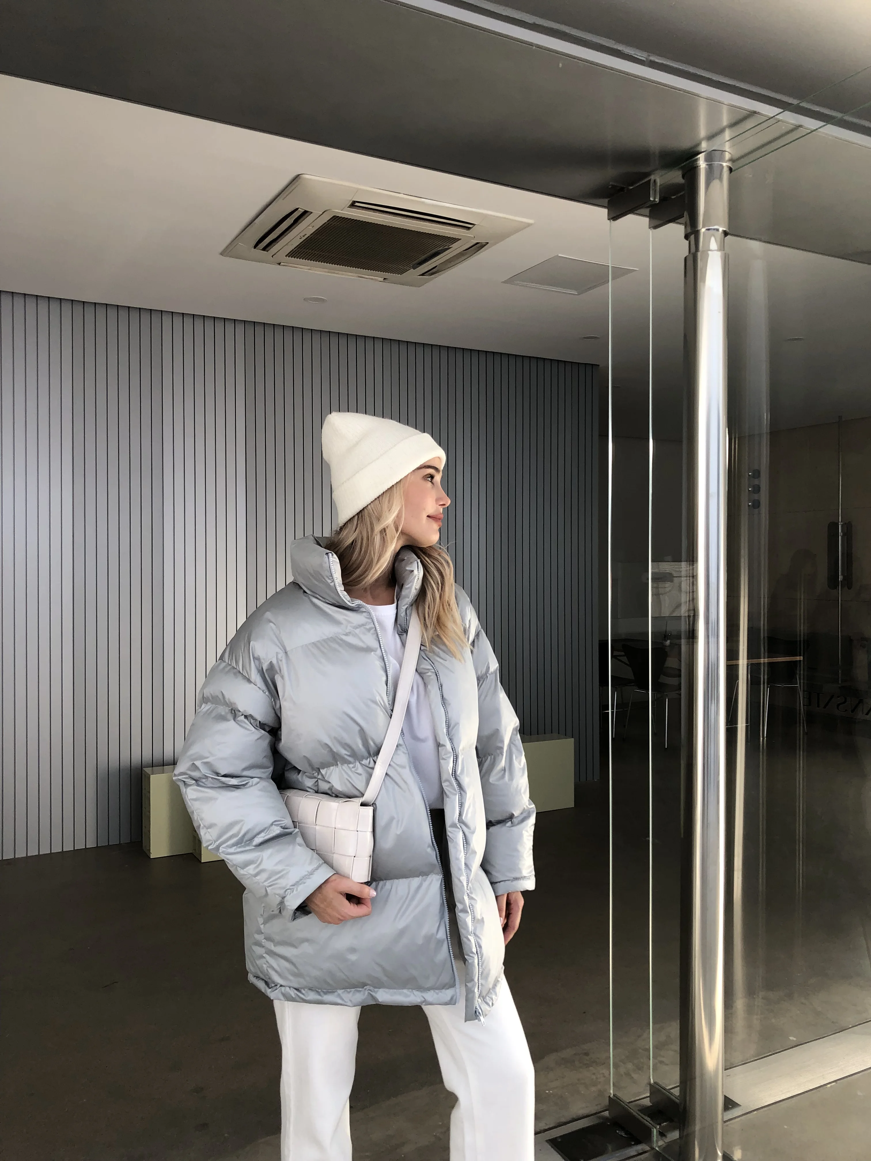 2023 Women Winter Jacket coat Stylish Thick Warm fluff Parka Female water proof outerware coat New Hot