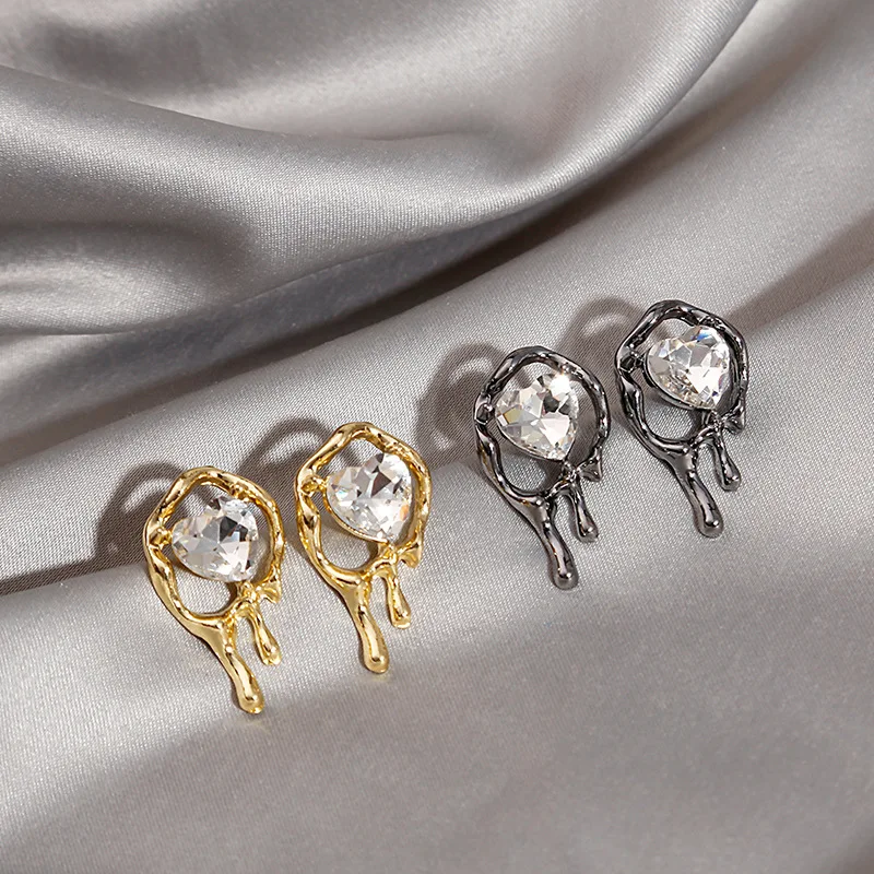 925 Silver Needle Heart Earrings for Women Liquid Metal Rhinestones Stud Earrings Crystal Korea Elegant Luxury Jewelry Wholesale