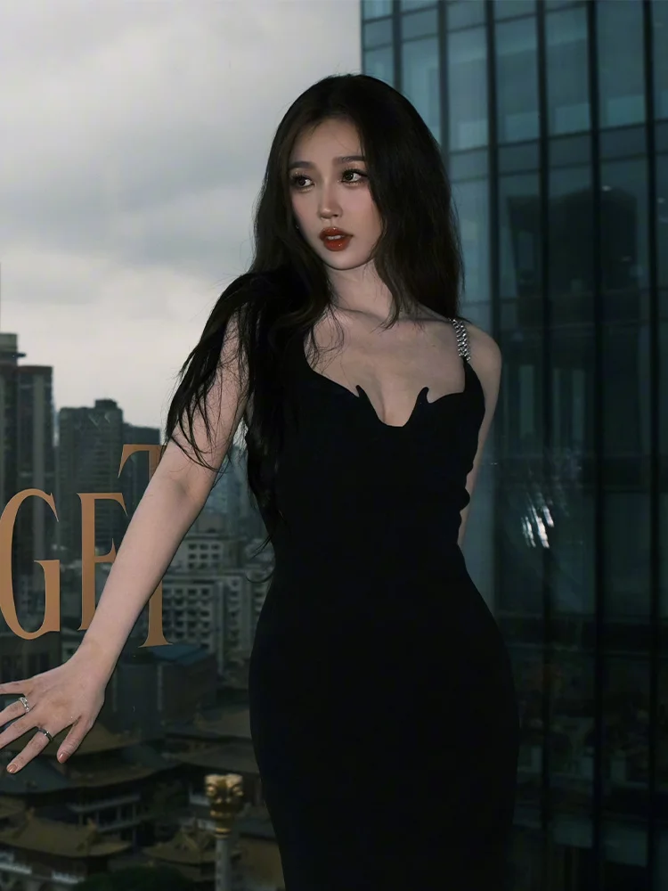 

Соблазнительное черное платье на бретелях Yu Shuxin Star для женщин на осень и зиму 2022, Новое Стильное платье на талии