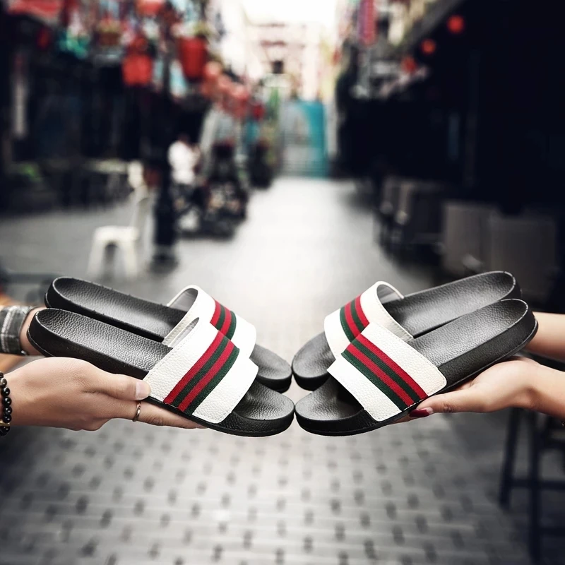 

Men Classic Brand Designer Slippers Summer Striped Beach Flip Flops Male Shoes Indoor Couple Bathroom Sliders Big Size