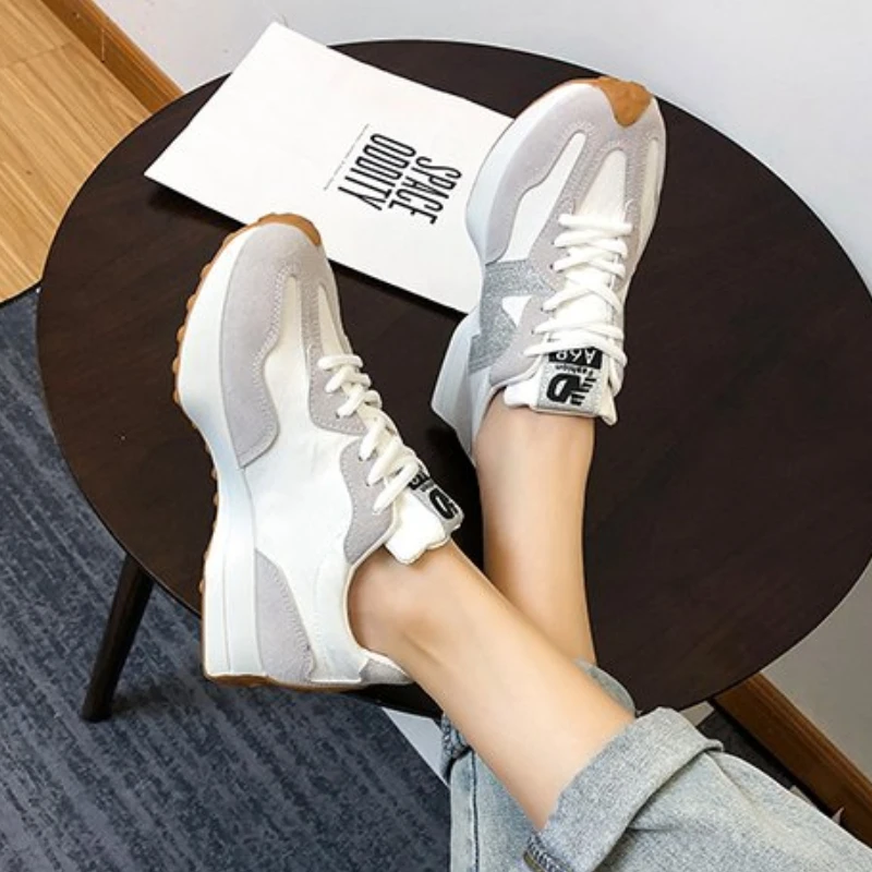 2023 New Fashion Women Sneakers Spring Autumn Vulcanize Shoes Casual Footwear Light Flat Shoes Platform Shoes Plus Size 35-44
